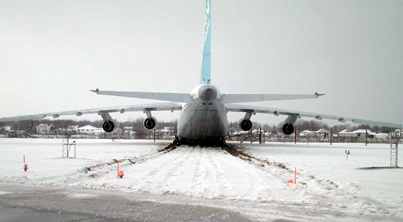 Antonov AN124 Overruns the Runway at Windsor Airport (CYQG)  Dec-2000.